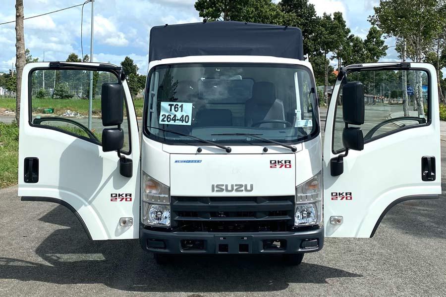 Xe tải Isuzu QKR 270 thùng mui bạt inox bửng nhôm QMR77HE4